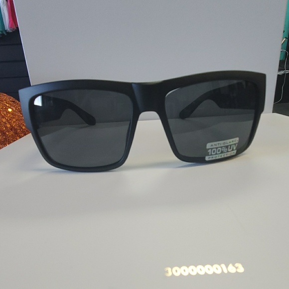 Sunglasses - Picture 1 of 1